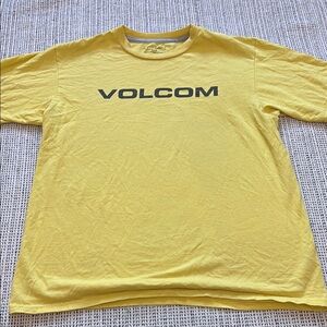 Volcom Men’s Yellow Men's Shirt SZ Medium